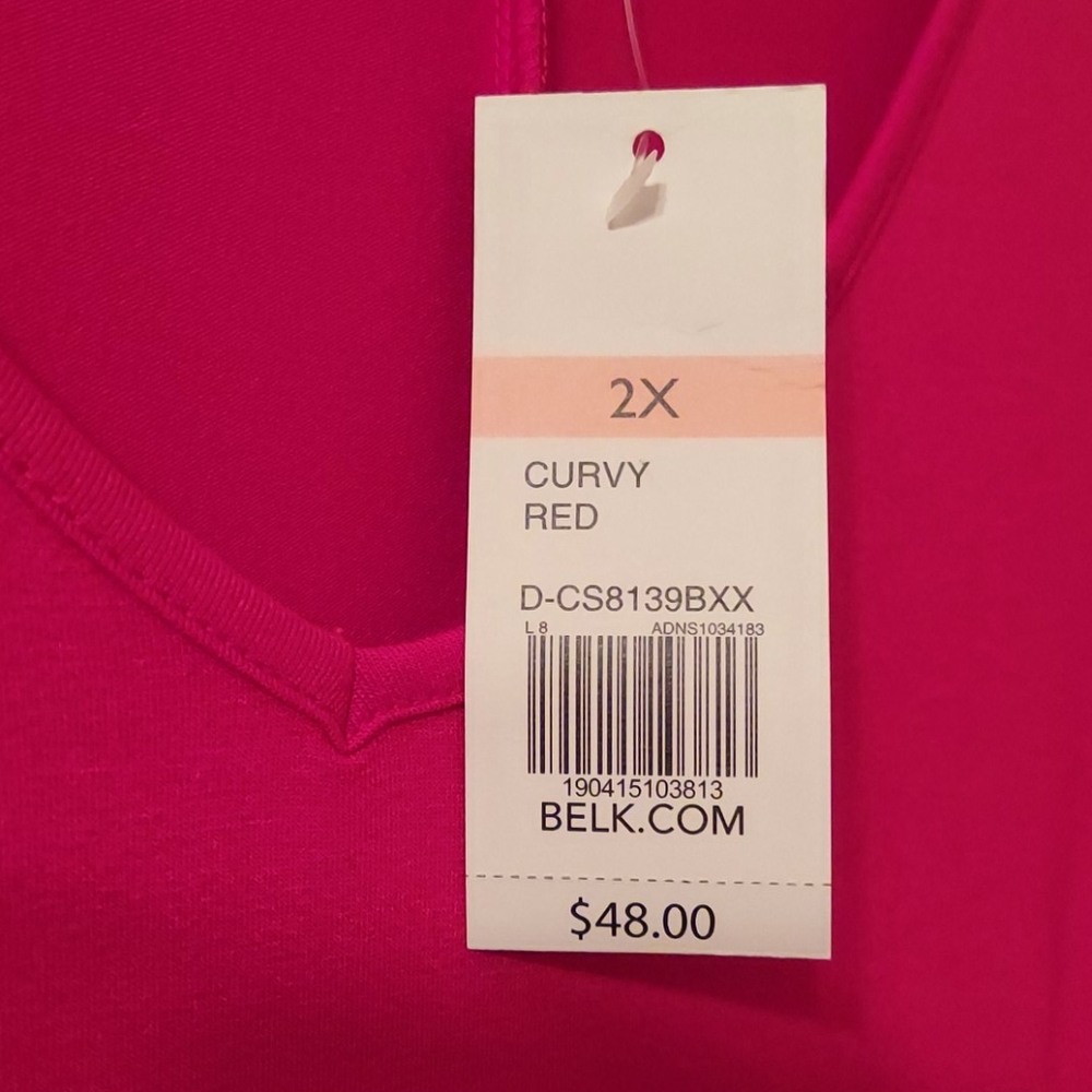 Plus size top - Picture 2 of 2